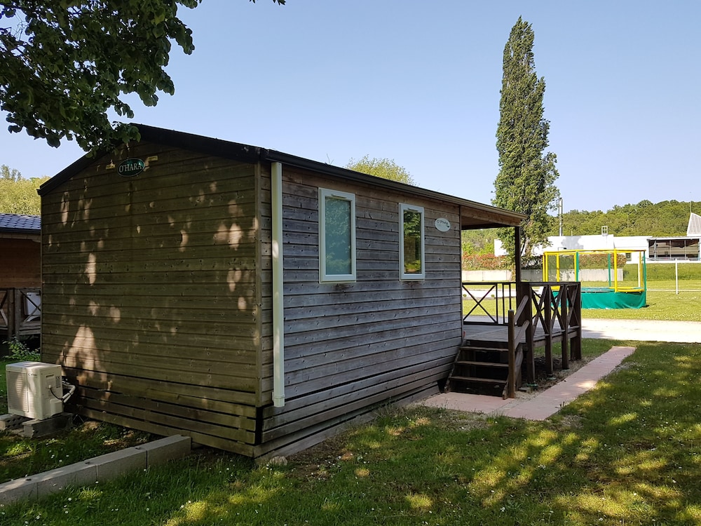 Mobile Home, 2 Bedrooms photo 2