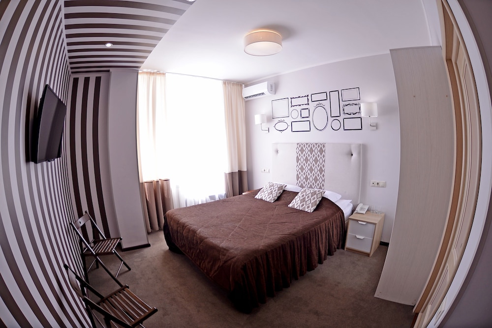 Superior Double Room, 1 Queen Bed, City View photo 1