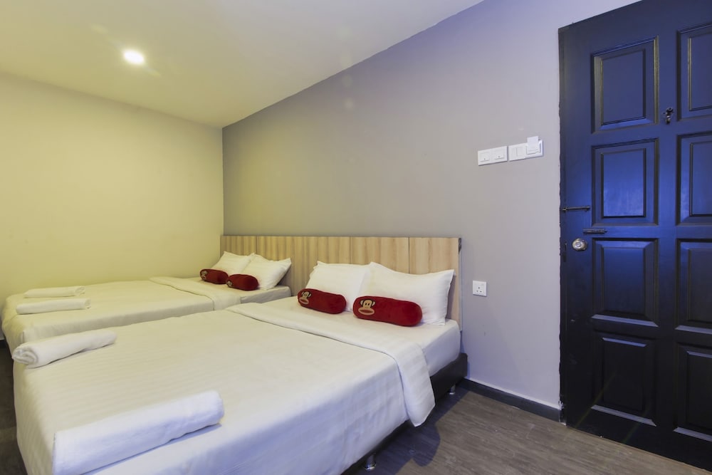 Deluxe Quadruple Room