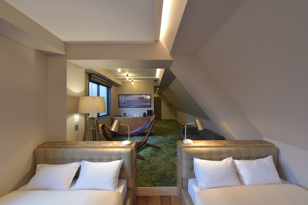 Deluxe Family Room