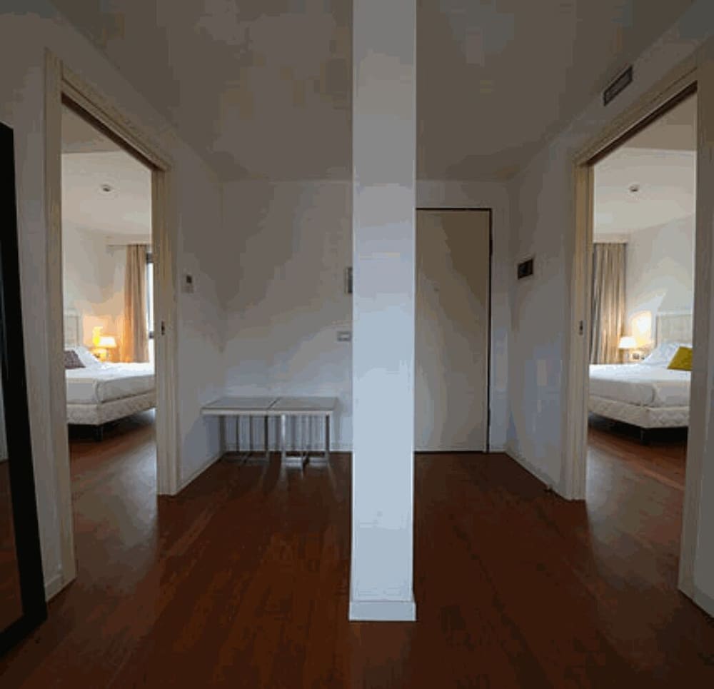 Family Room - Photo 4