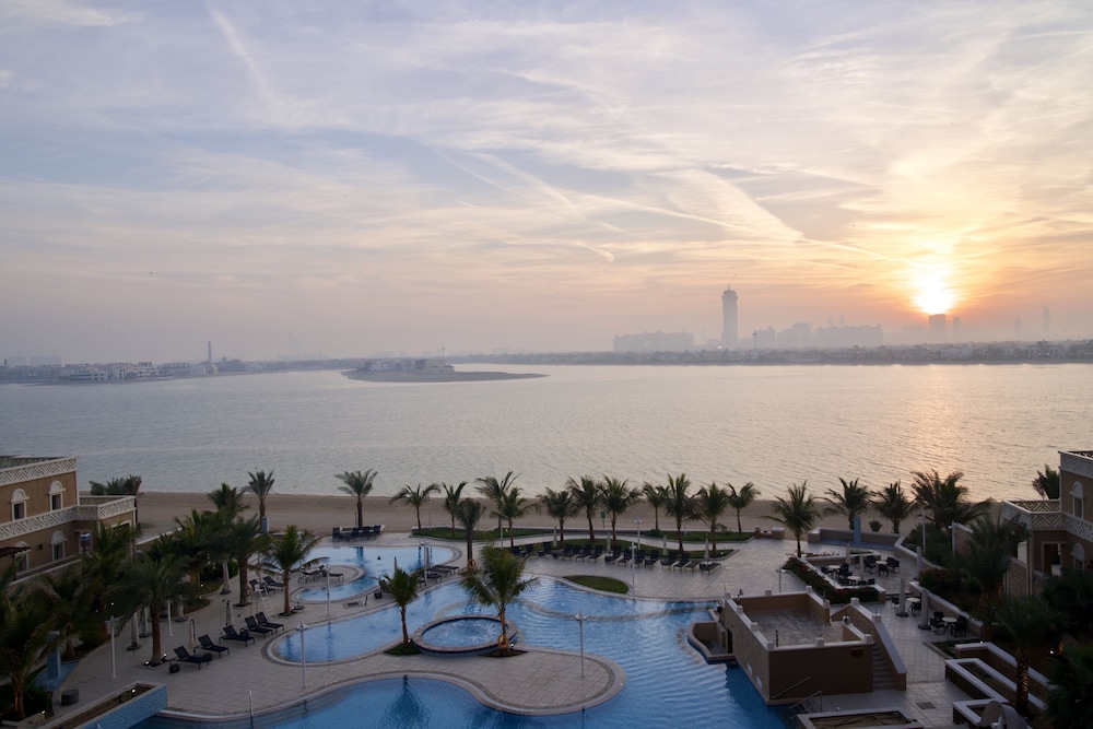 Superior Apartment, 3 Bedrooms, Sea View, Beachfront photo 3