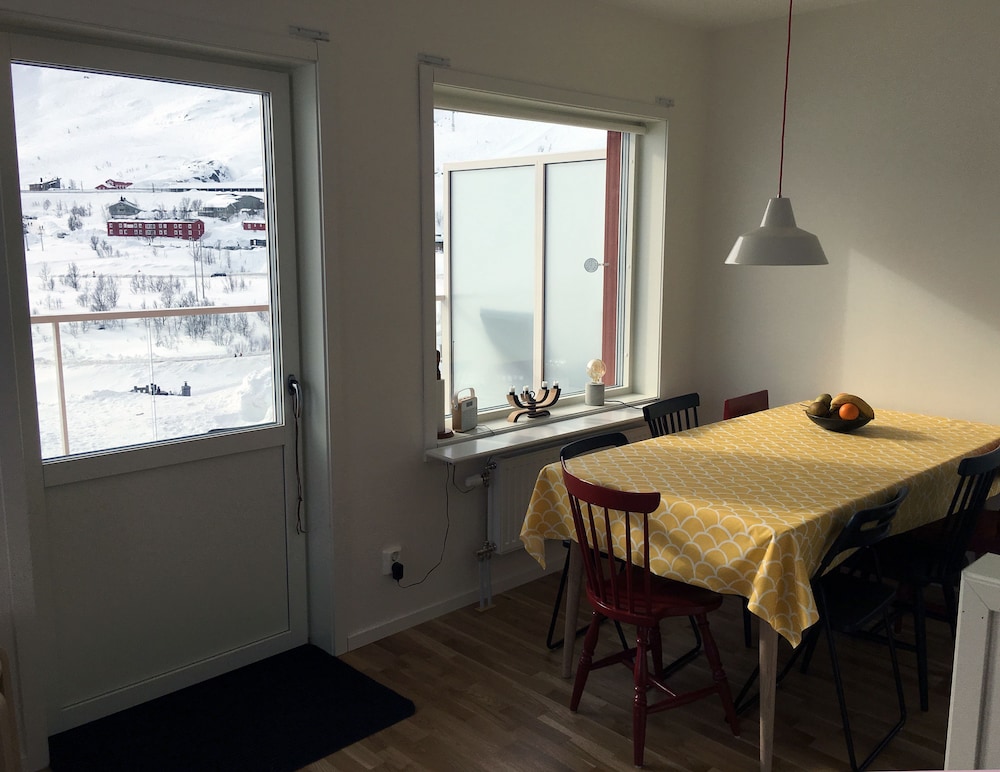 Apartment (9:4) photo 3