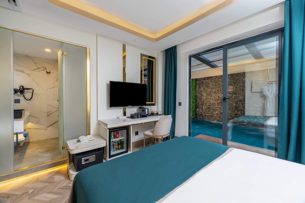 Romantic Double or Twin Room