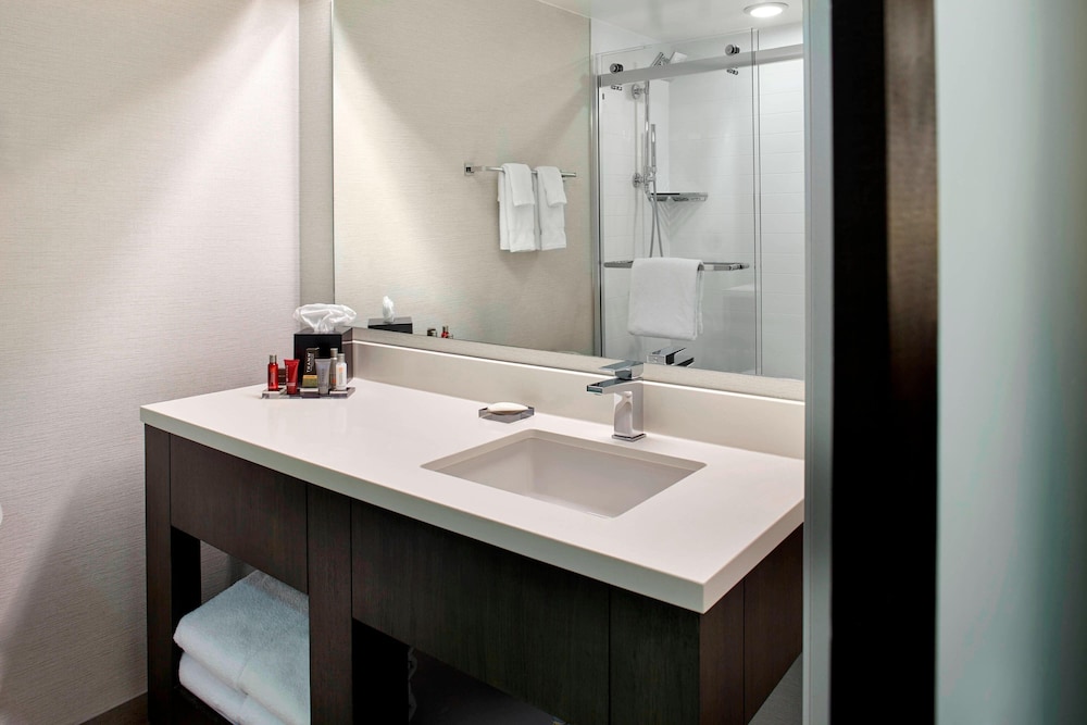 Club Room, 2 Double Beds - Photo 4