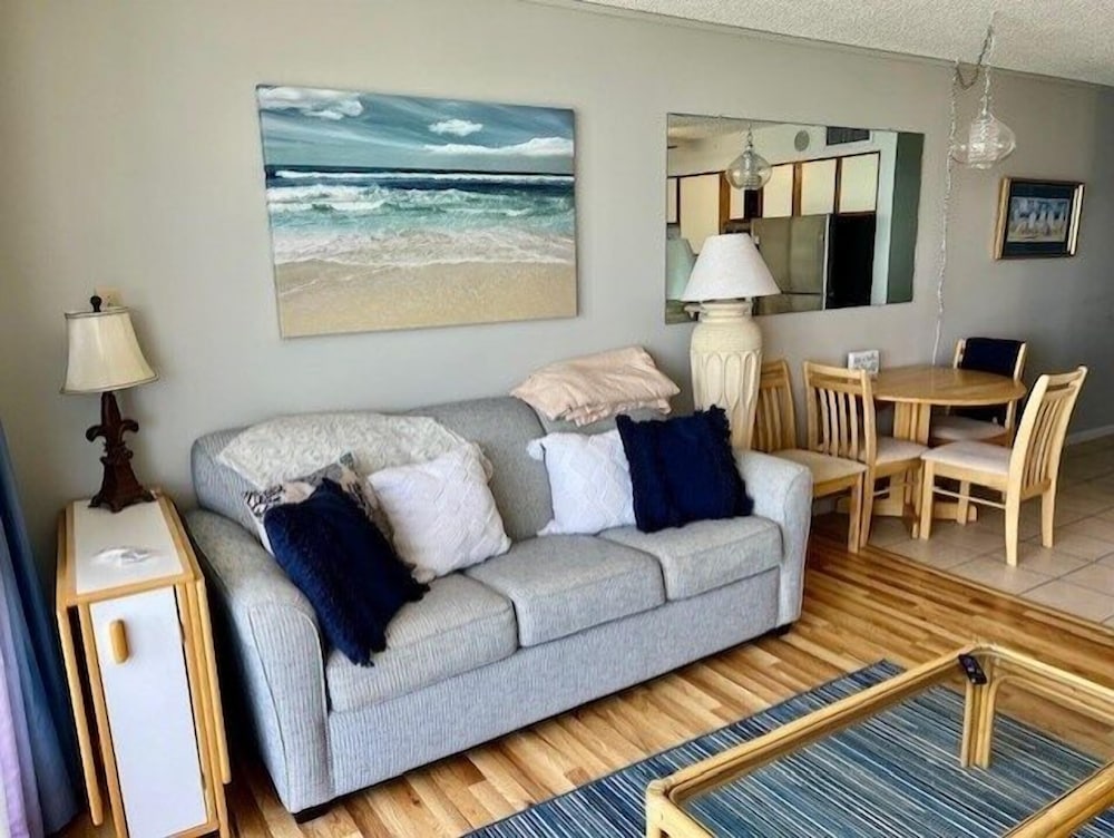 Condo, 2 Bedrooms photo 1