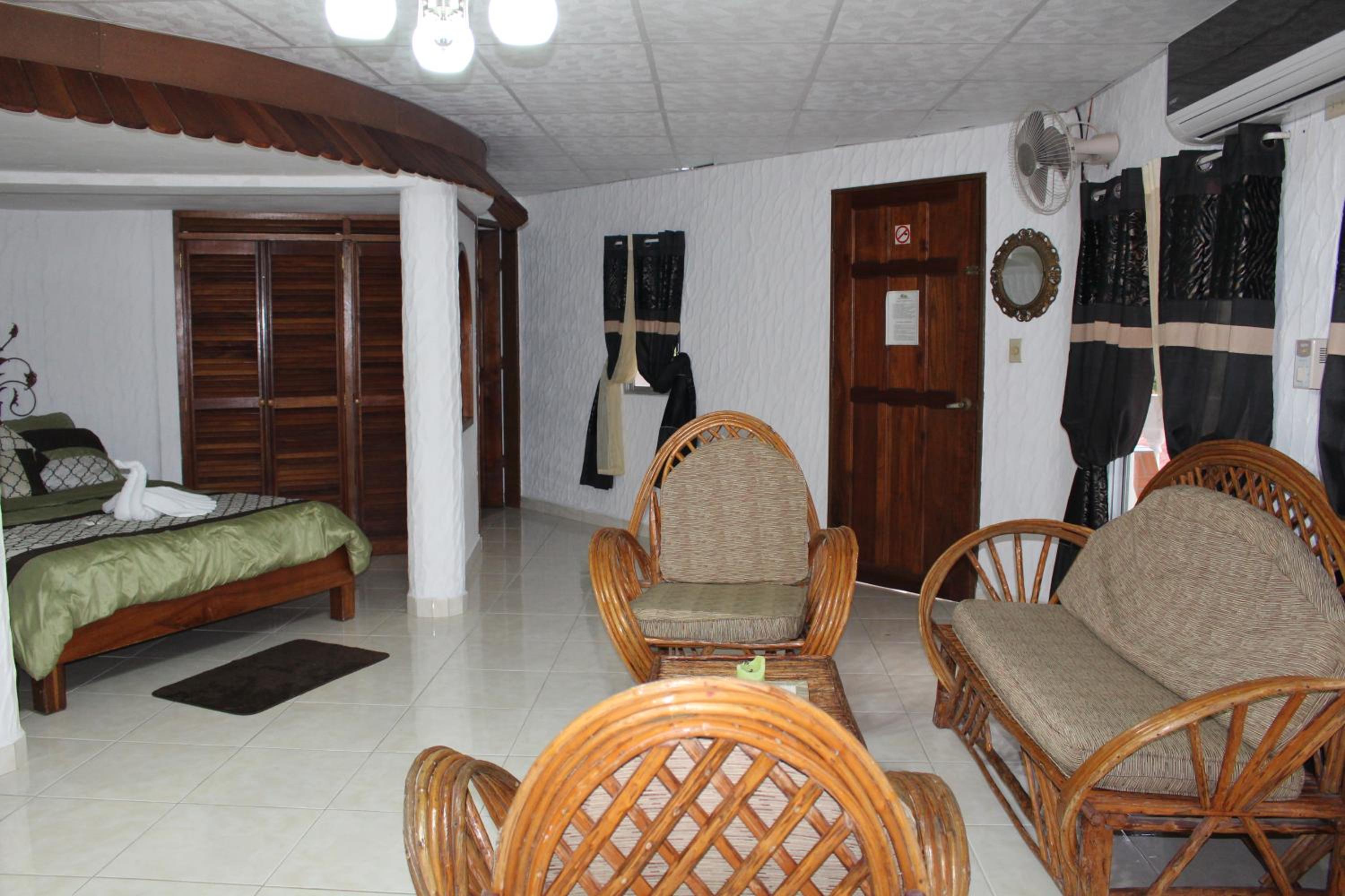 Junior Suite with Balcony photo 3