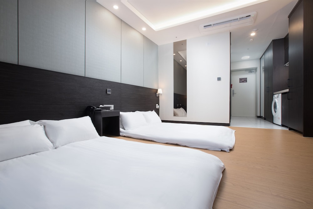 [Hot Sale] Ocean Family Ondol Room - Photo 1