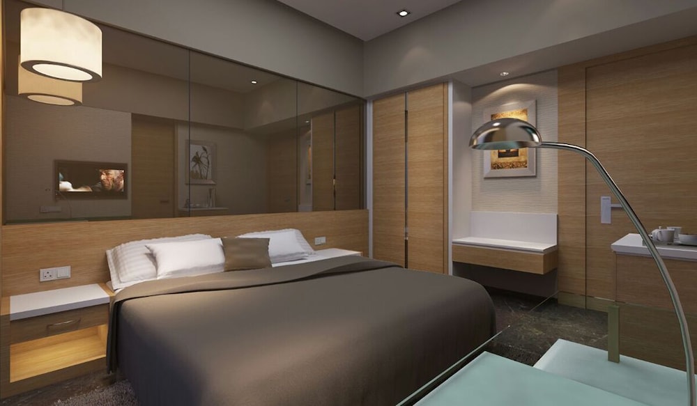 Deluxe Double Room - Photo 13