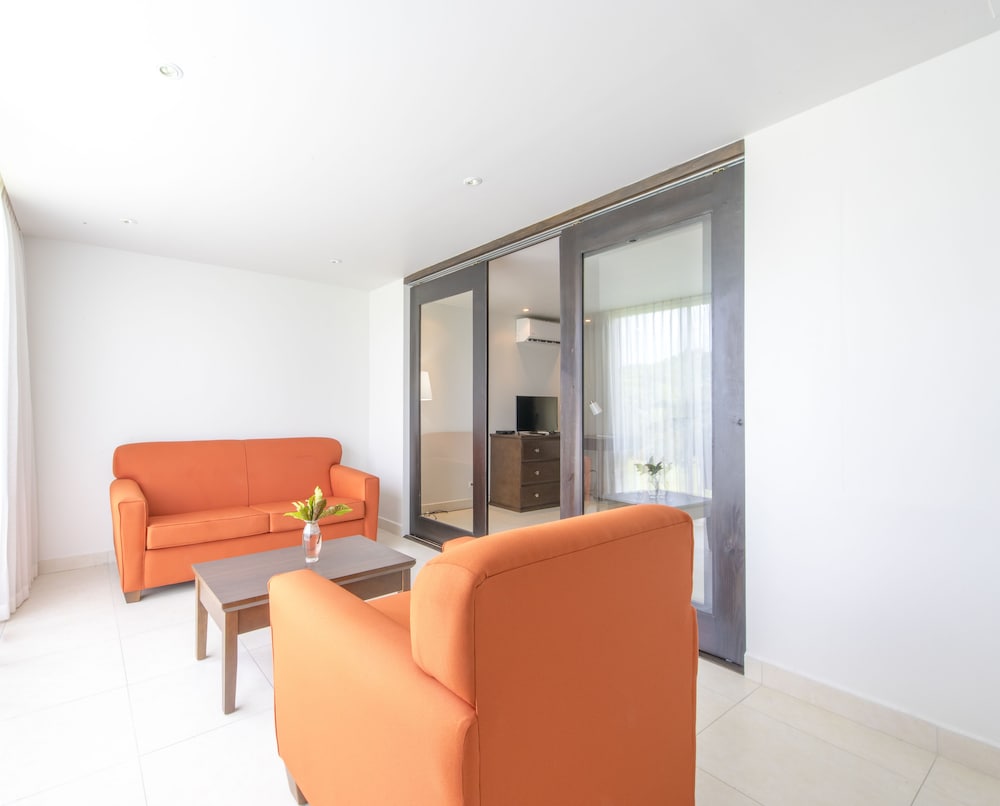 Superior Cottage, 2 Double Beds (Garden) photo 3