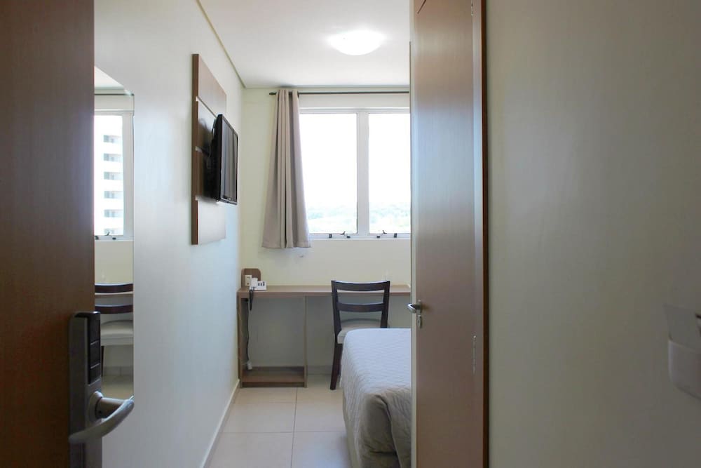 Deluxe Double Room Single Use photo 3