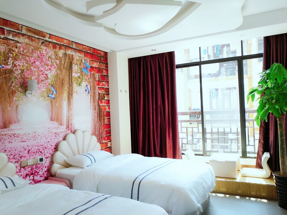 Economy Twin Room photo 3