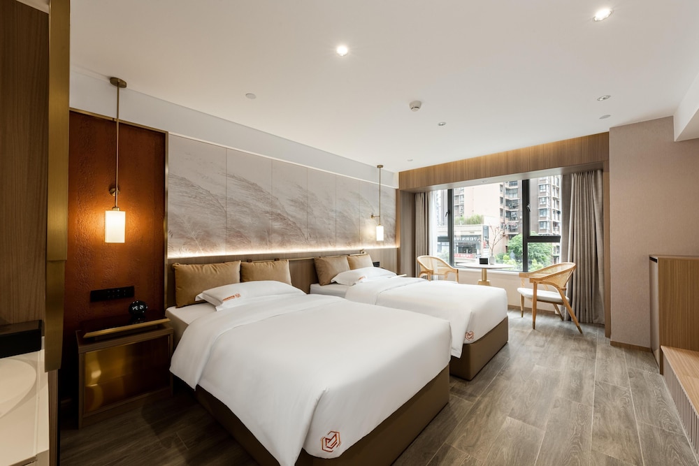 Business Double or Twin Room, Multiple Beds, Housekeeping