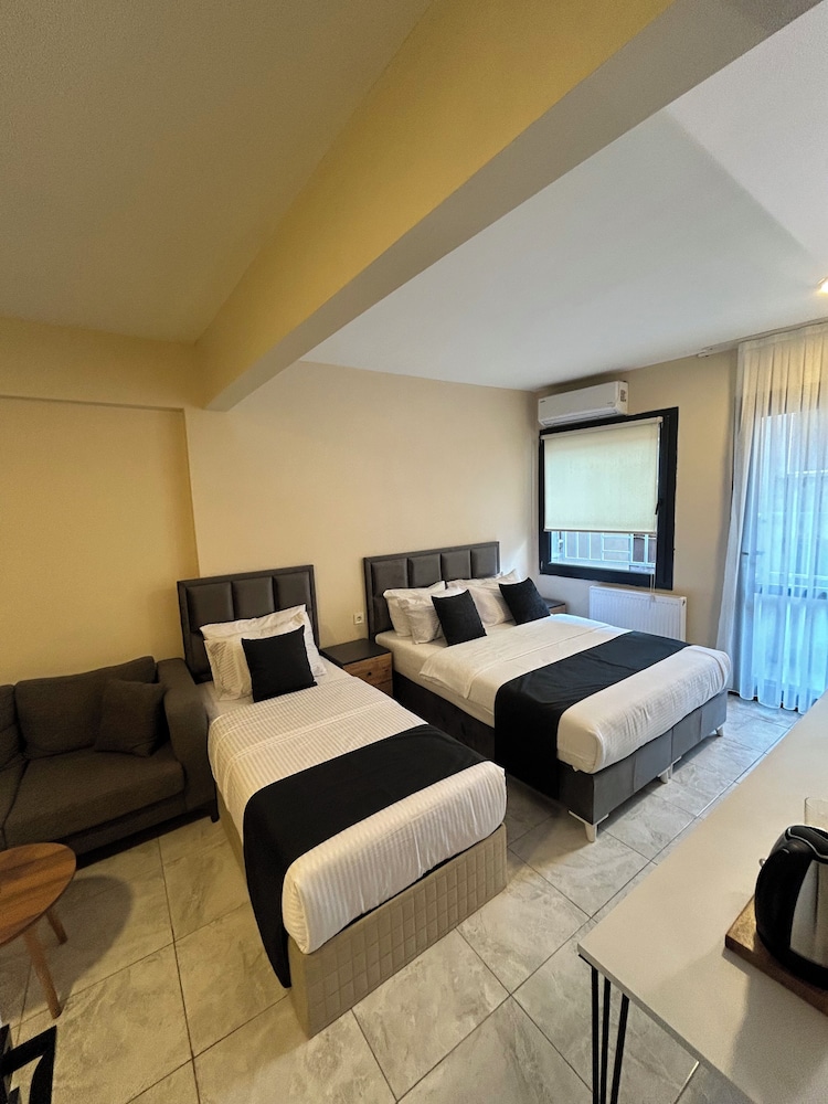 Superior Triple Room, Smoking, Balcony photo 1