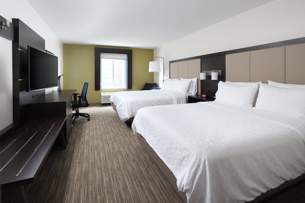 Suite, 2 Queen Beds, Non Smoking photo 1