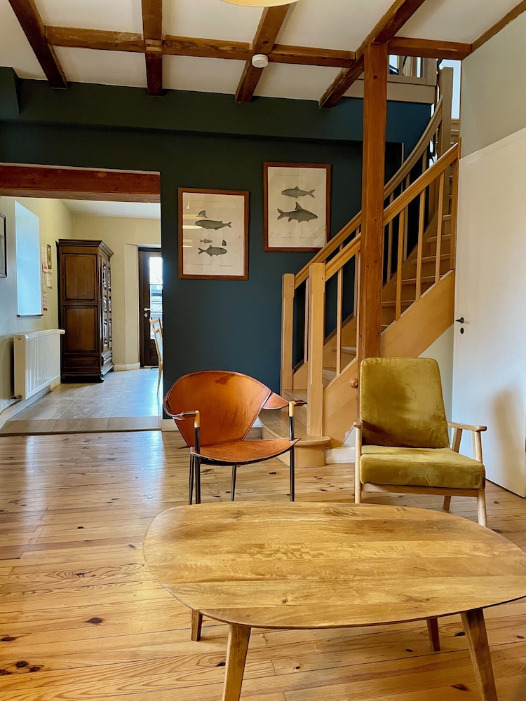 Family House photo 2