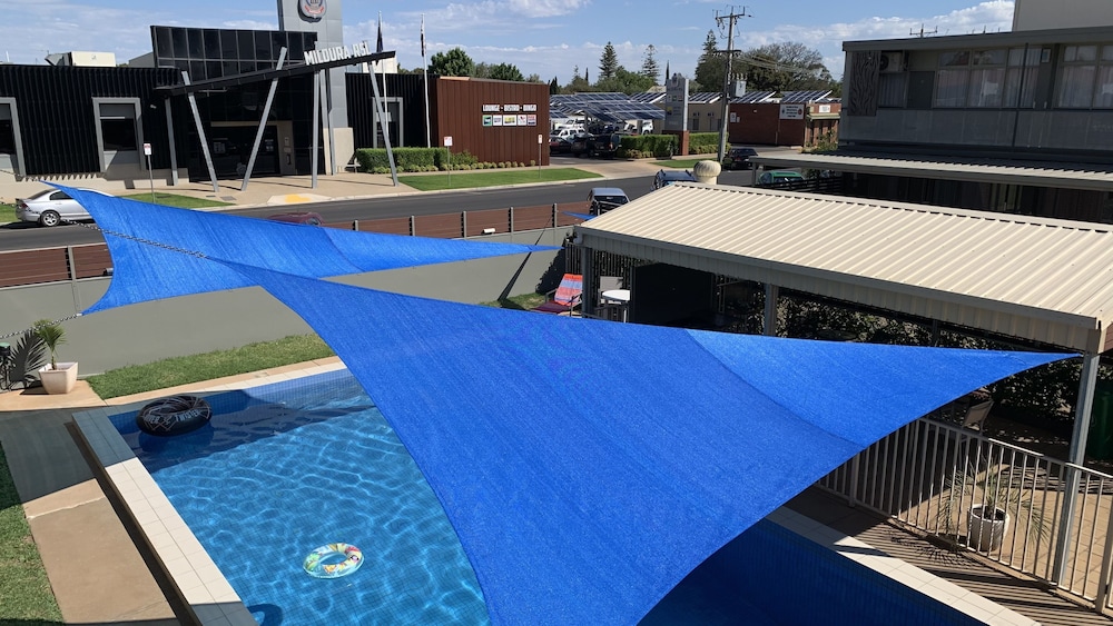Family Apartment, 2 Bedrooms, Kitchen, Pool View photo 2