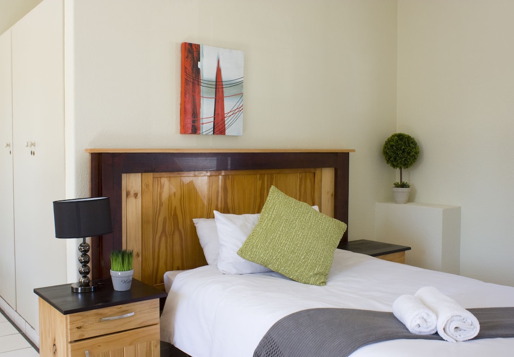 Family Room, 2 Double Beds photo 3