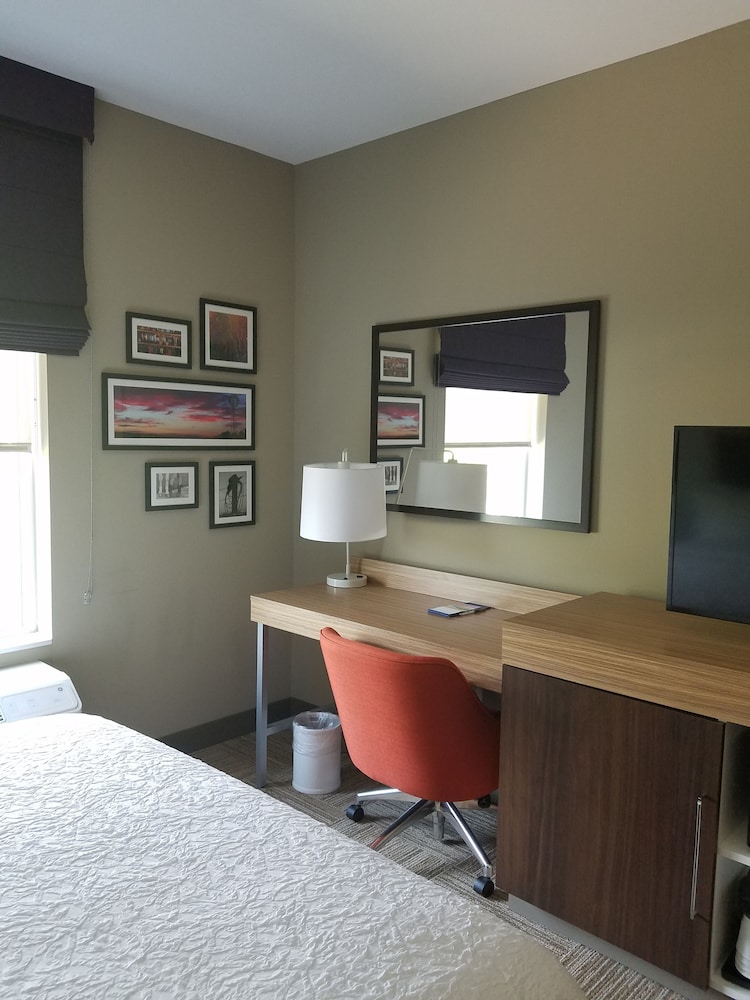 Room, 2 Queen Beds, Accessible, Bathtub (Mobility & Hearing) photo 2