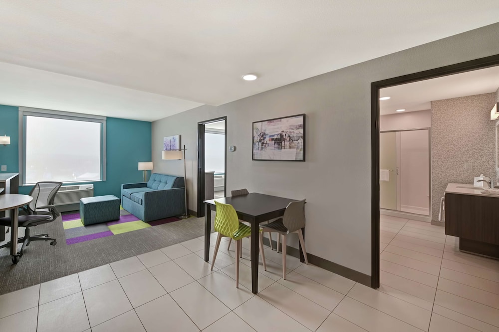 Suite, 1 King Bed, Accessible (Mobility & Hearing, Roll-in Shower) - Photo 1