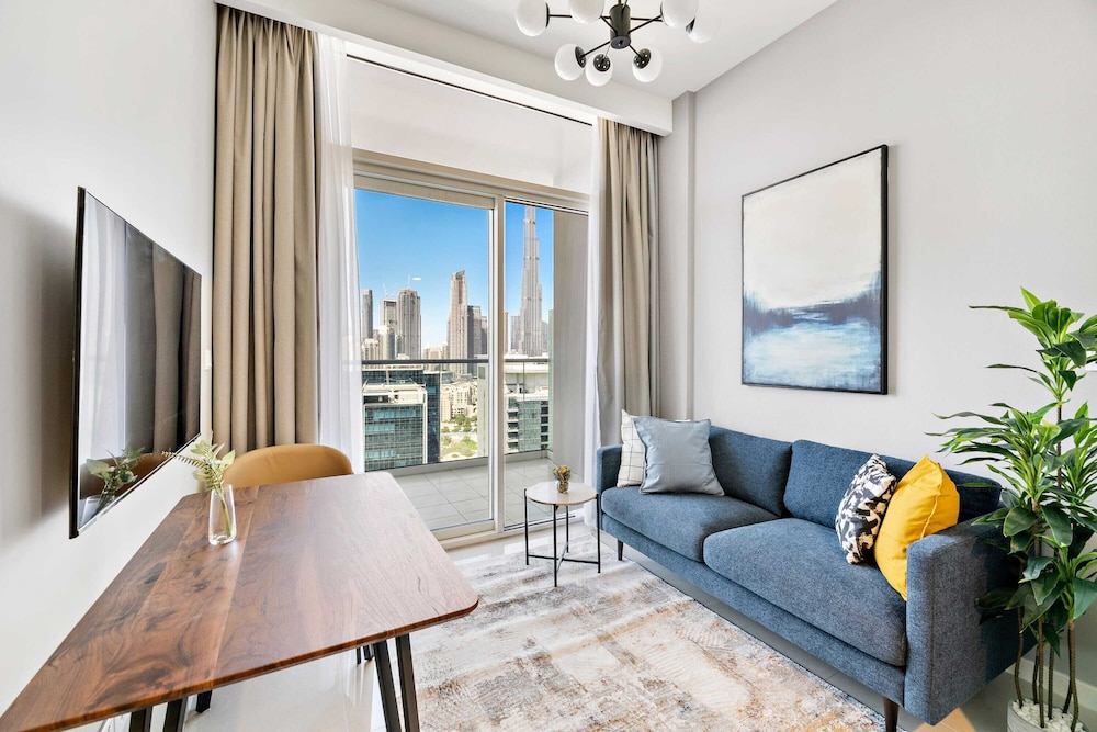 Vera Residences 2517 photo 1