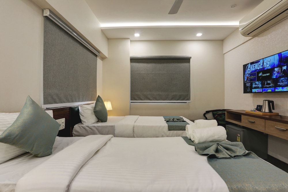 Executive Room - Photo 9