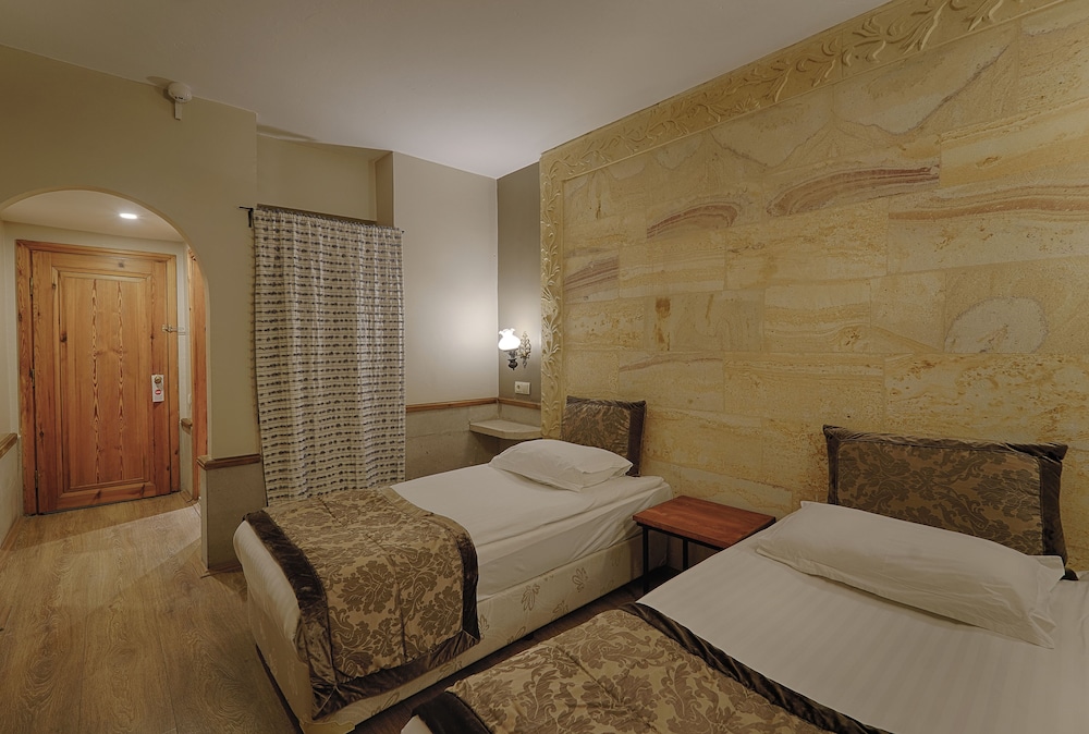 Economy Room photo 3