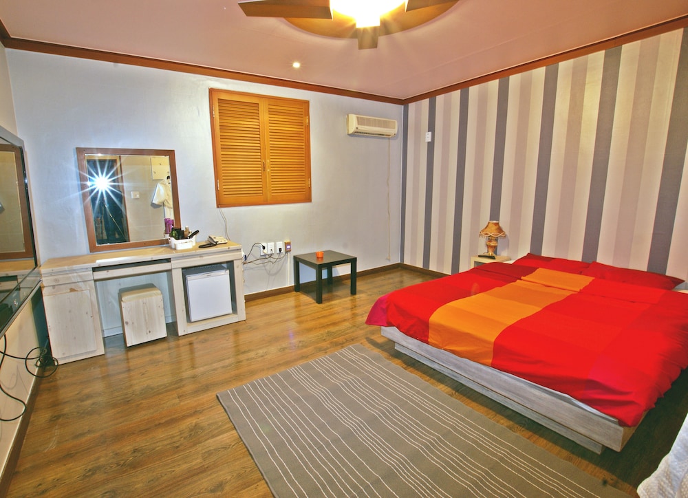 Standard Room photo 3