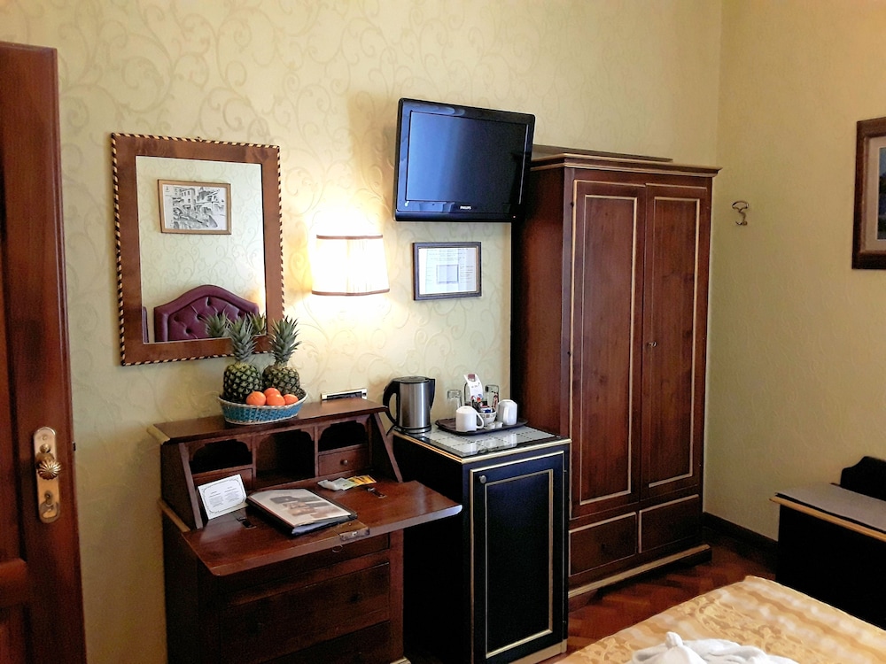 Basic Double Room photo 3