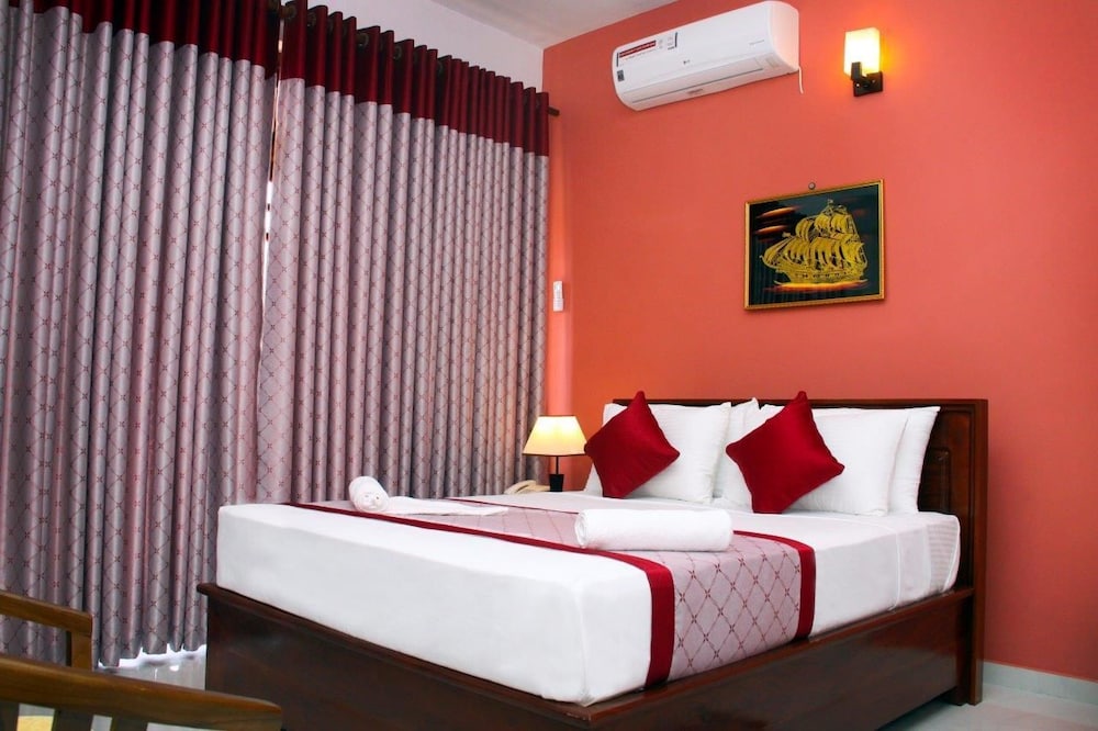 Superior Triple Room, Multiple Beds, Hill View