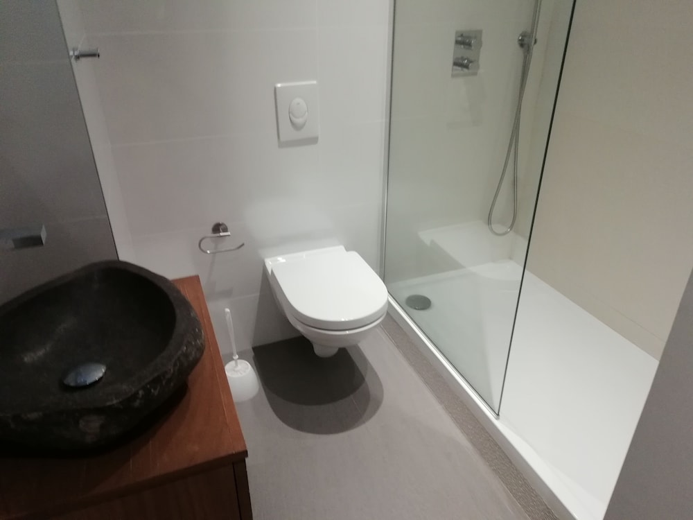 3 Room Apartment 6 People and 1 baby, balcony