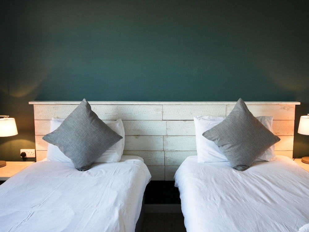 Double or Twin Room, Accessible, Ensuite (Biscay - Ground floor) photo 2
