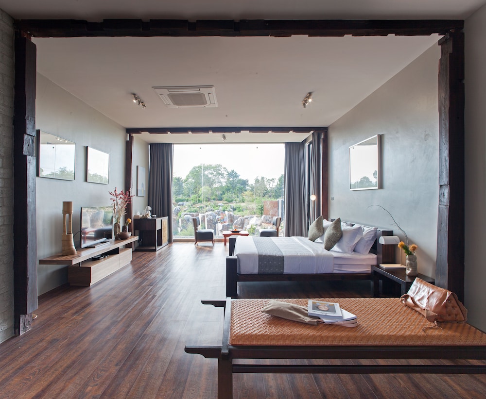 Grand Villa