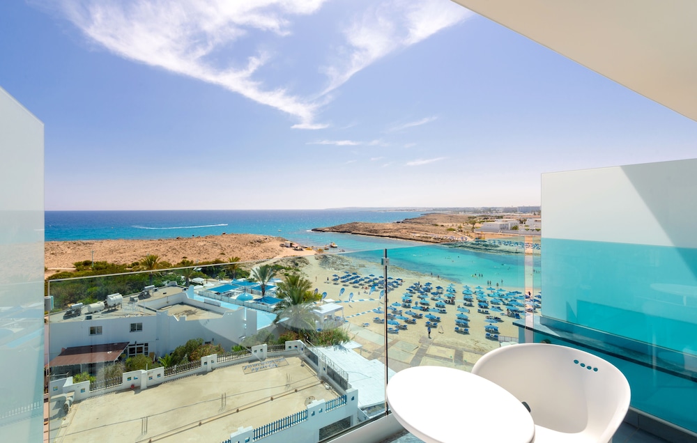 Penthouse, Sea View - Photo 2