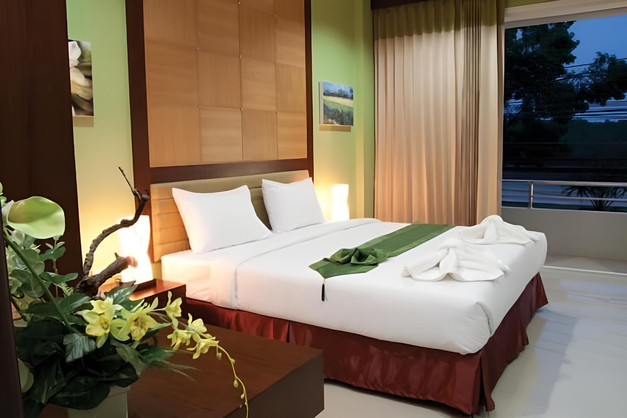 Standard Double Room with River View