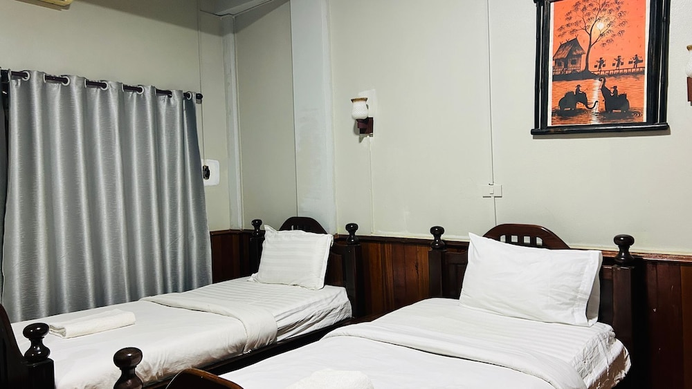 Deluxe Twin Room photo 3