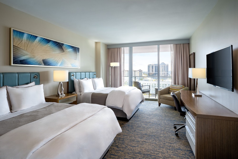 Traditional Room, 2 Queen Beds, City View