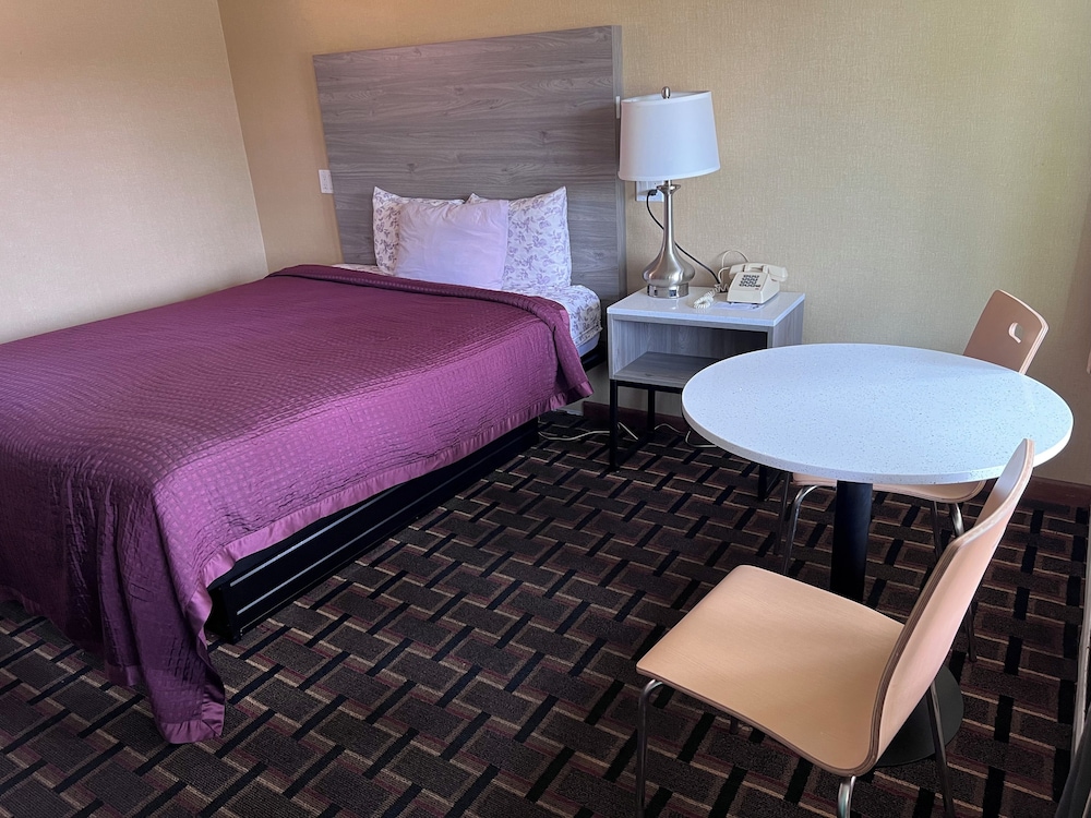 Room, 1 Queen Bed photo 3