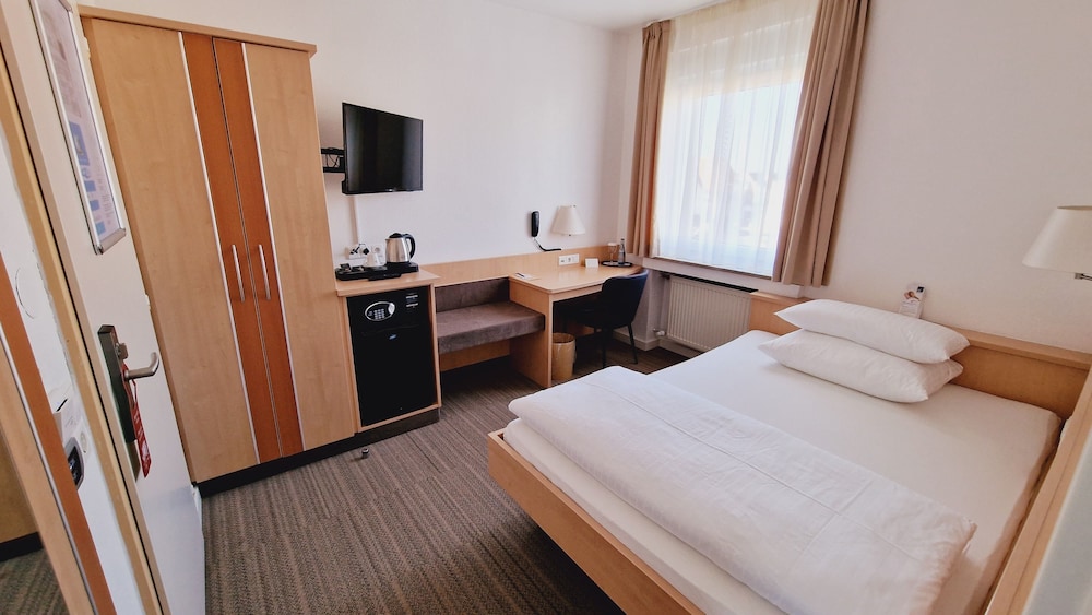 Small Double Room photo 3
