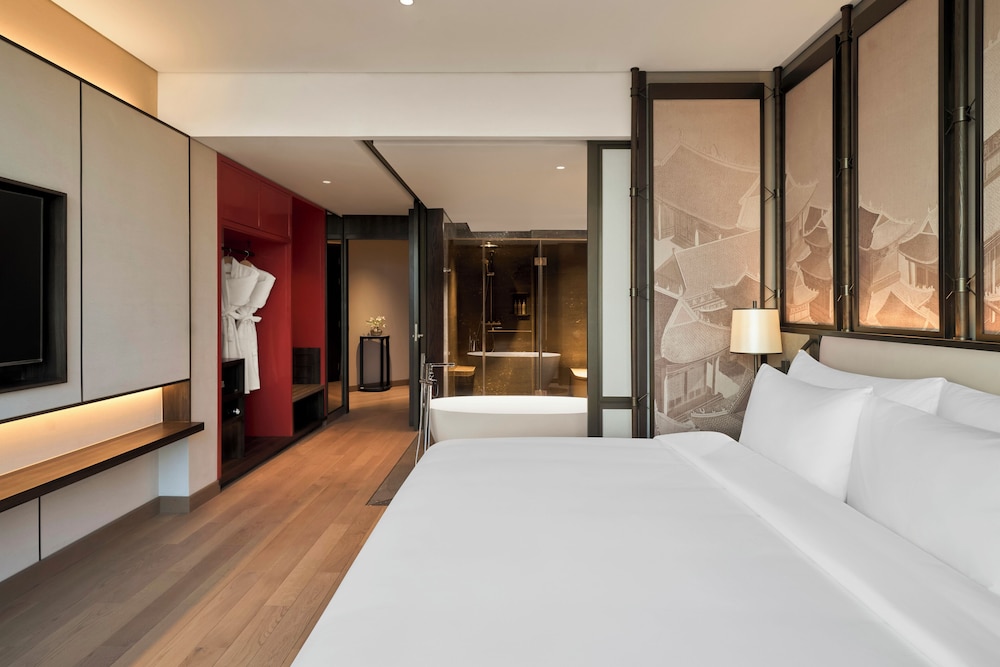 Suite, 1 Bedroom (1 King)
