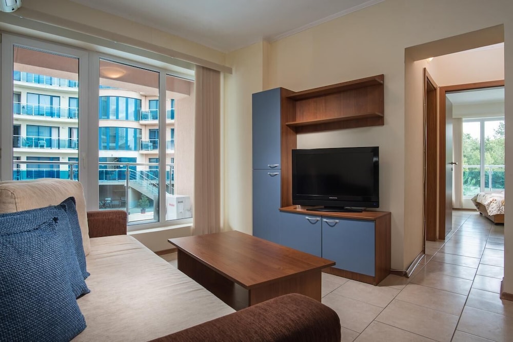 Apartment For 2 Adults And 1 Child photo 1