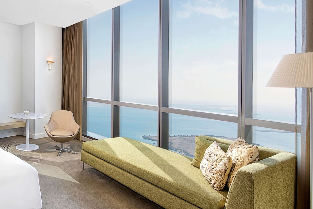 King Deluxe Family Room With Sea View