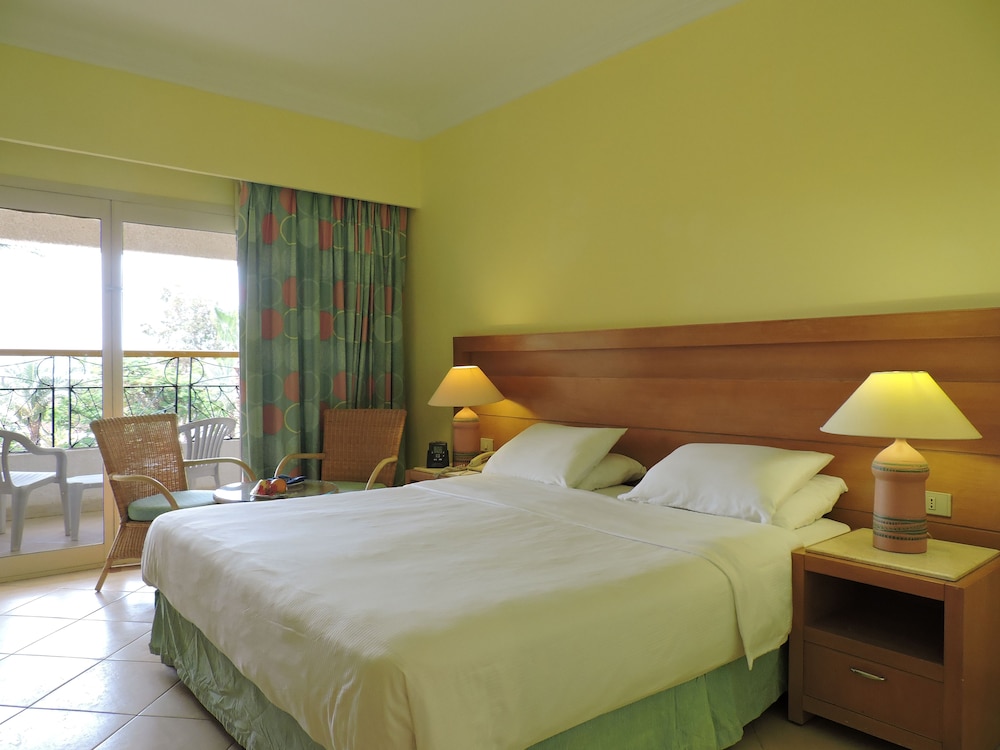Standard Double Room with Pool and Sea View