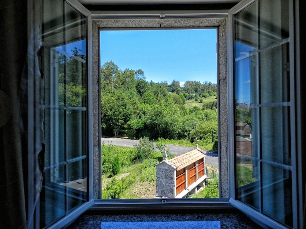 Superior Quadruple Room, Mountain View photo 2