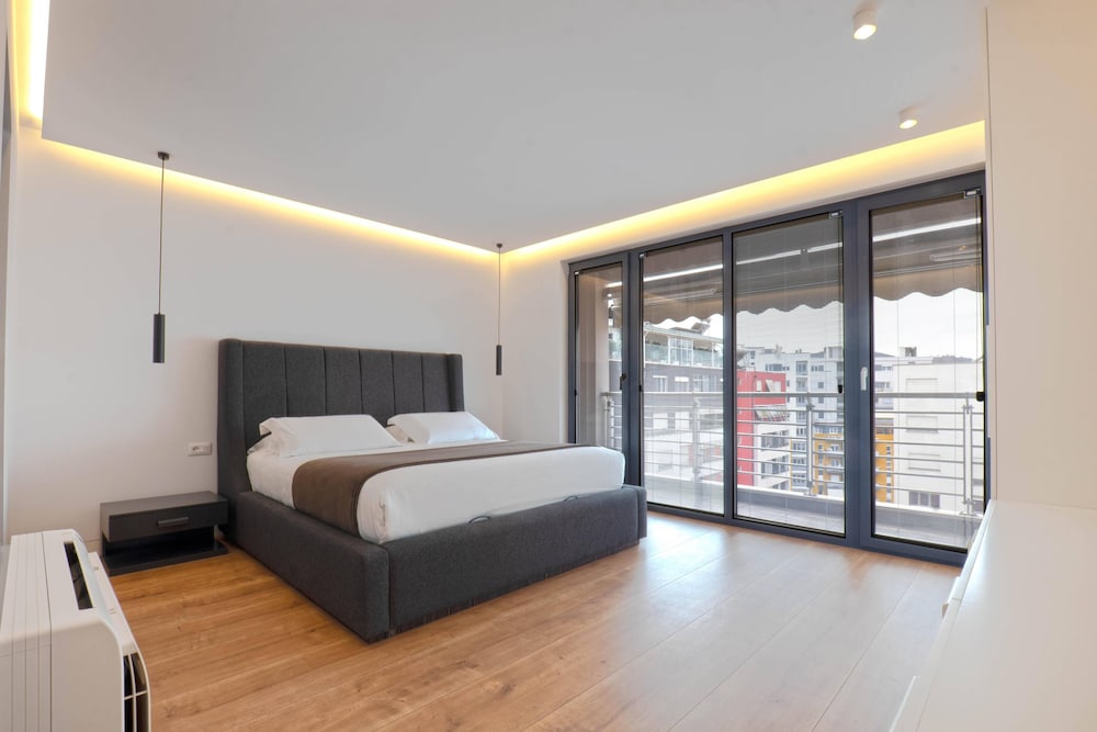 Panoramic Penthouse photo 2