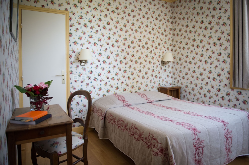 Classic Double Room (2nd floor)