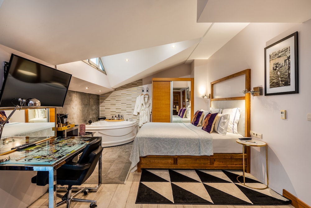 Luxury Studio Suite, 1 Bedroom, Terrace, Sea View photo 1