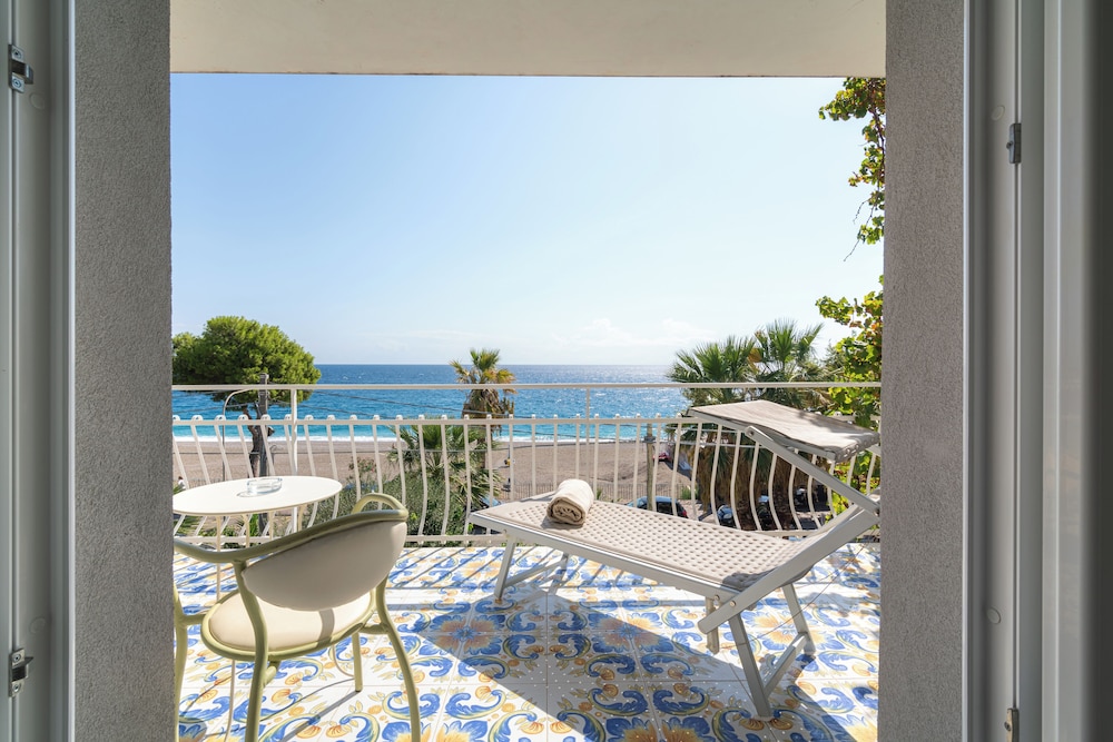 Deluxe Family Camere Comunicanti Vista Mare Frontale