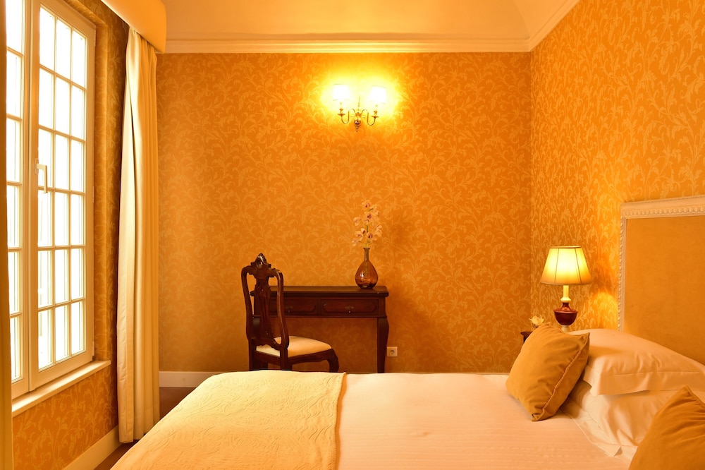 Suite (Triple) - Photo 1