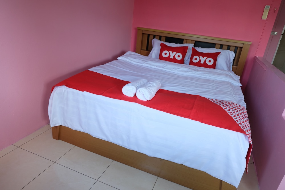 Deluxe Double Room - Photo 33
